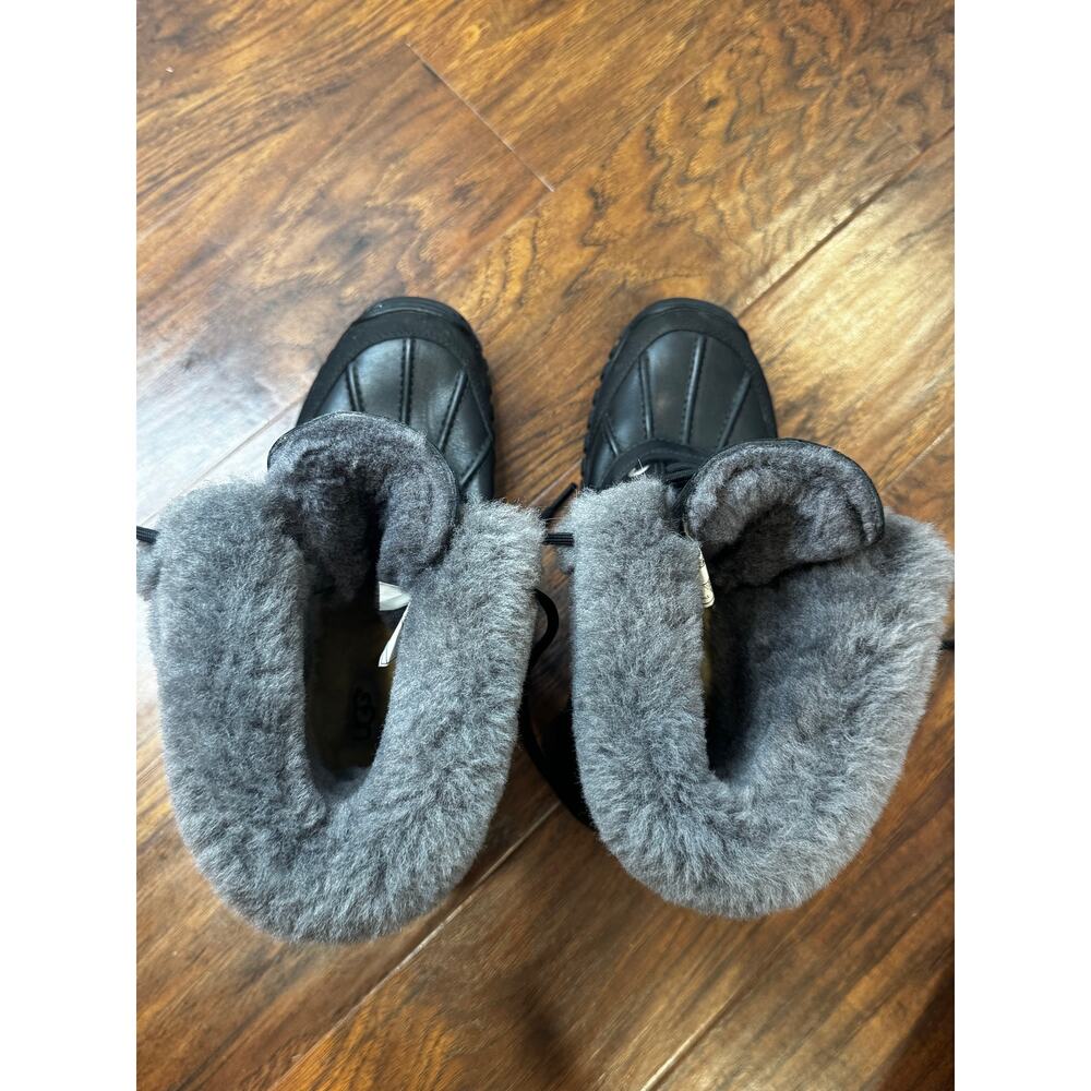 UGG Adirondack II Boots Black Leather & Suede Waterproof Winter Wms 8 EU 39 - Picture 5 of 12
